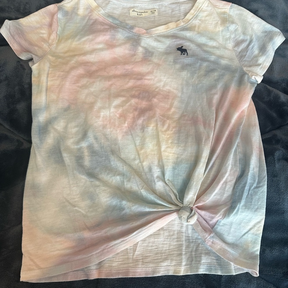 Abercrombie Kids Pastel Tie-Dye V-Neck Tee